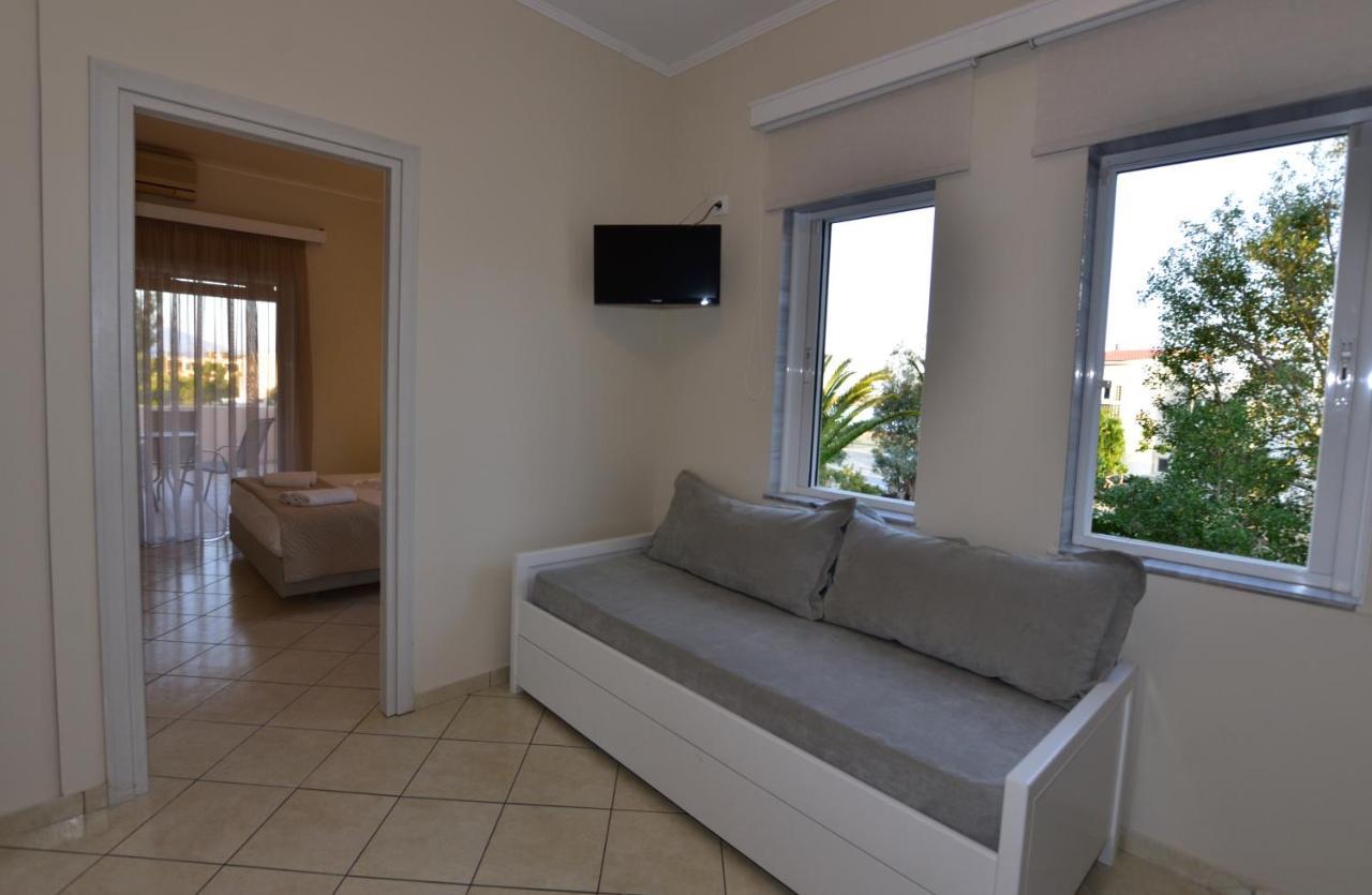 Flisvos Rooms Paleohóra Kültér fotó