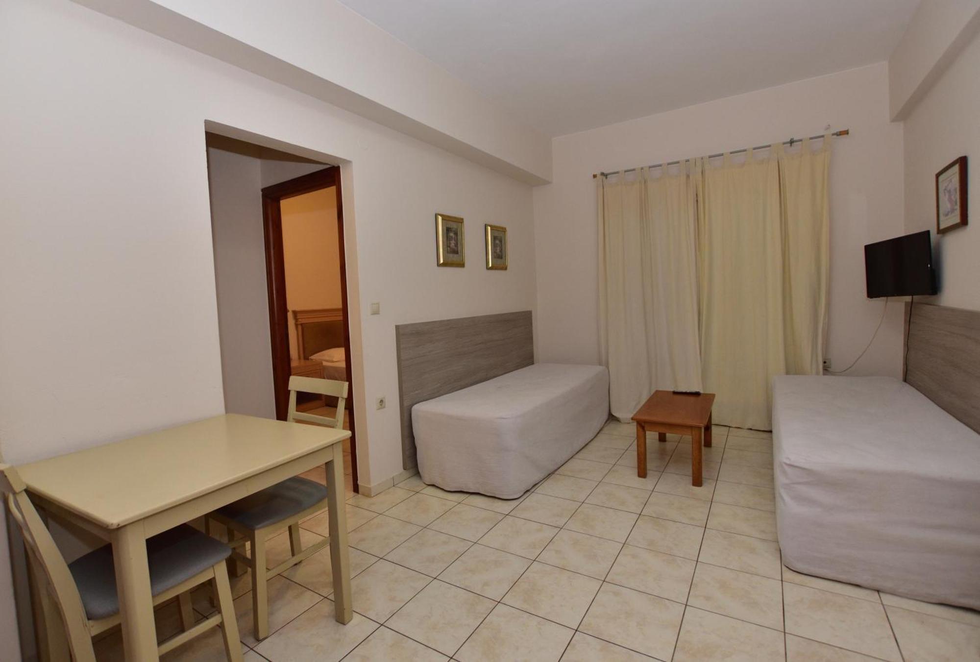 Flisvos Rooms Paleohóra Kültér fotó