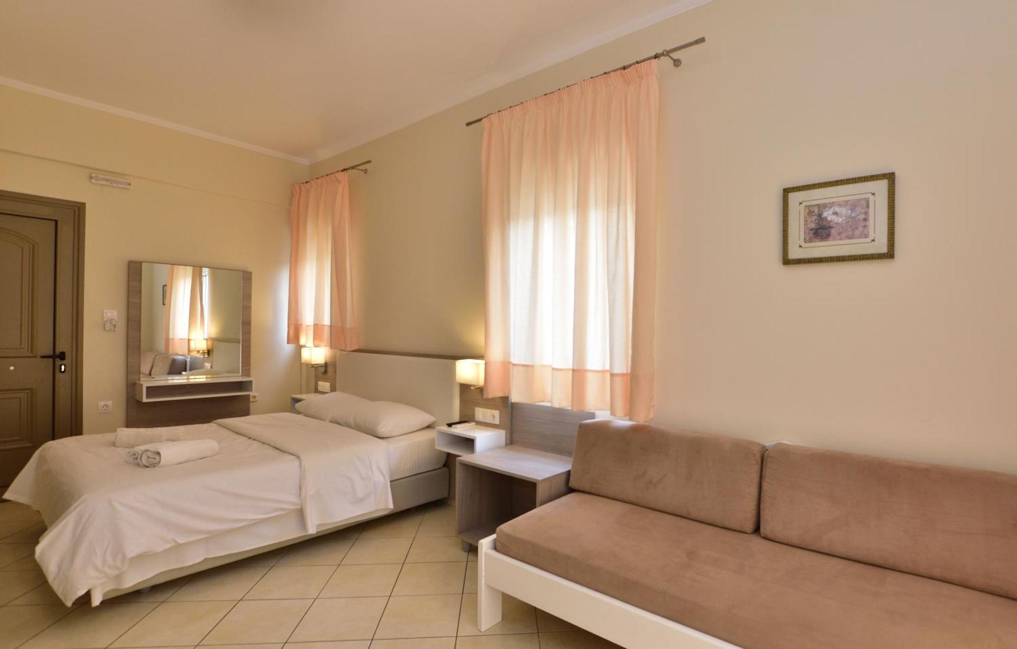 Flisvos Rooms Paleohóra Kültér fotó